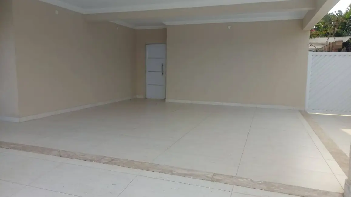 Casa com 5 quartos à venda, 544m2 em Peruibe - SP - imagem 3 Foto 3 de Casa com 5 quartos à venda, 544m2 em Peruibe - SP