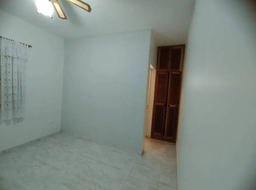 Casa com 2 quartos à venda em Peruibe - SP - imagem 4 Foto 4 de Casa com 2 quartos à venda em Peruibe - SP