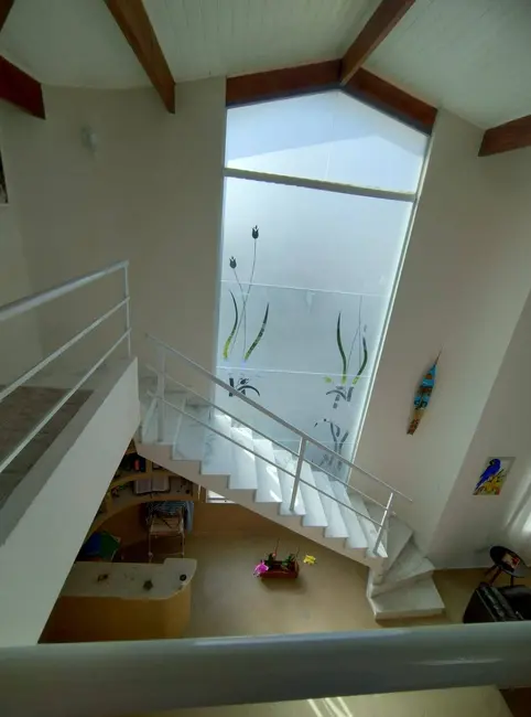 Casa com 4 quartos à venda, 351m2 em Peruibe - SP - imagem 8 Foto 8 de Casa com 4 quartos à venda, 351m2 em Peruibe - SP