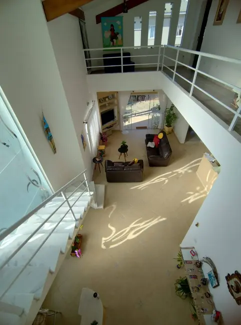 Casa com 4 quartos à venda, 351m2 em Peruibe - SP - imagem 6 Foto 6 de Casa com 4 quartos à venda, 351m2 em Peruibe - SP