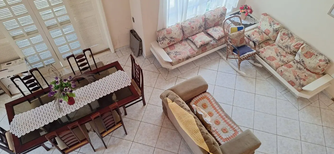 Foto 4 de Casa com 5 quartos à venda, 246m2 em Peruibe - SP