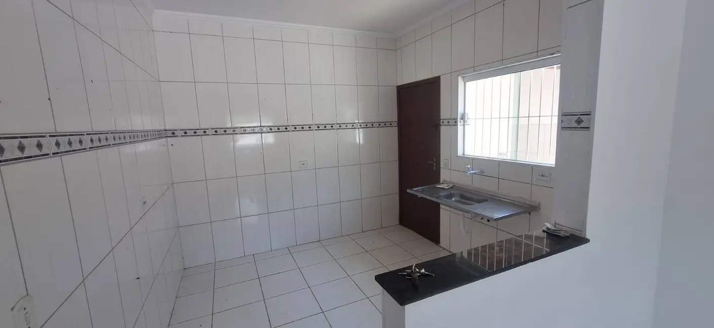Casa com 2 quartos à venda, 68m2 em Peruibe - SP - imagem 5 Foto 5 de Casa com 2 quartos à venda, 68m2 em Peruibe - SP