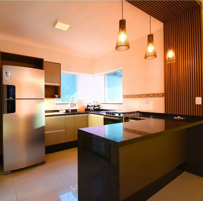 Casa com 1 quarto à venda, 178m2 em Peruibe - SP - imagem 4 Foto 4 de Casa com 1 quarto à venda, 178m2 em Peruibe - SP