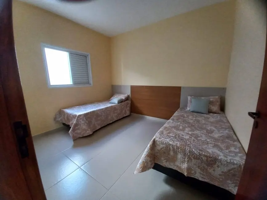 Casa com 1 quarto à venda, 178m2 em Peruibe - SP - imagem 5 Foto 5 de Casa com 1 quarto à venda, 178m2 em Peruibe - SP