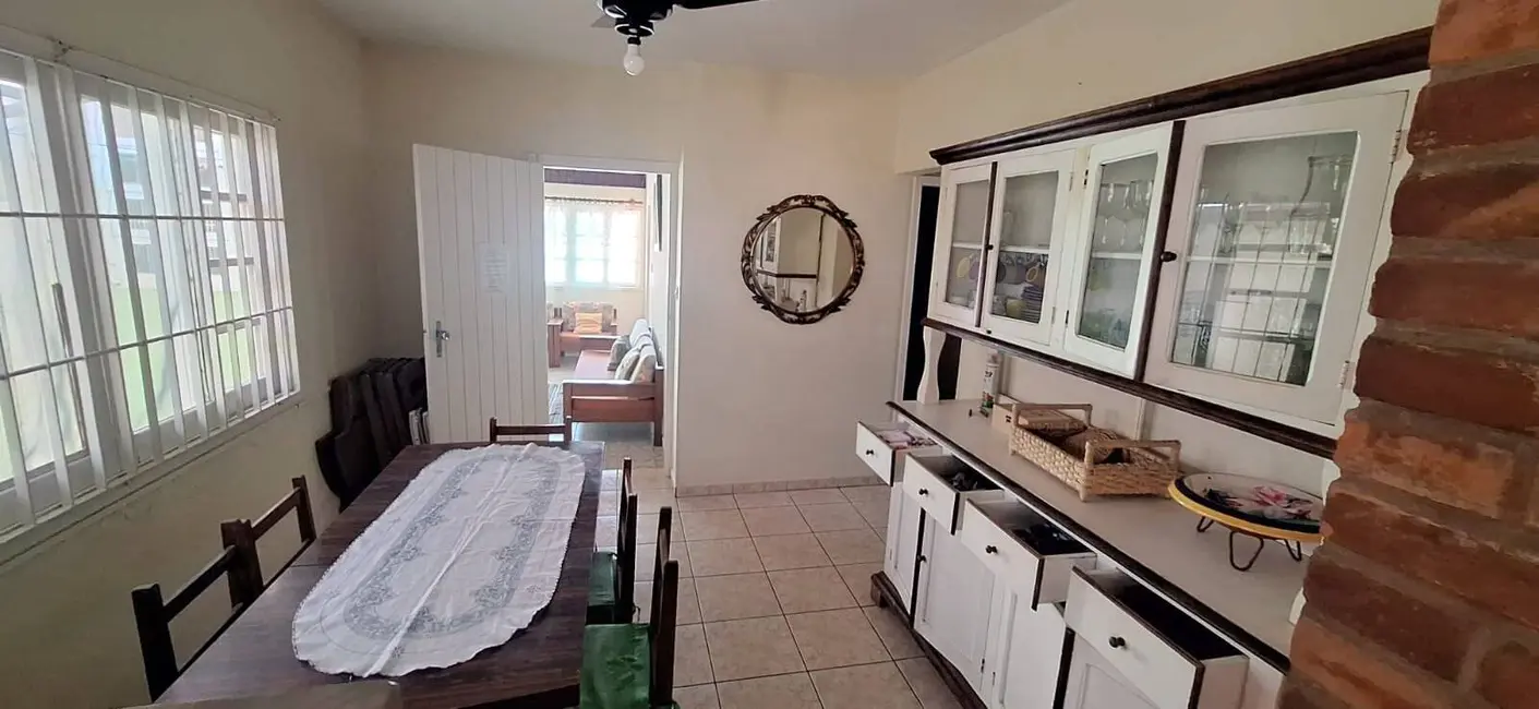 Casa com 3 quartos à venda, 153m2 em Peruibe - SP - imagem 9 Foto 9 de Casa com 3 quartos à venda, 153m2 em Peruibe - SP