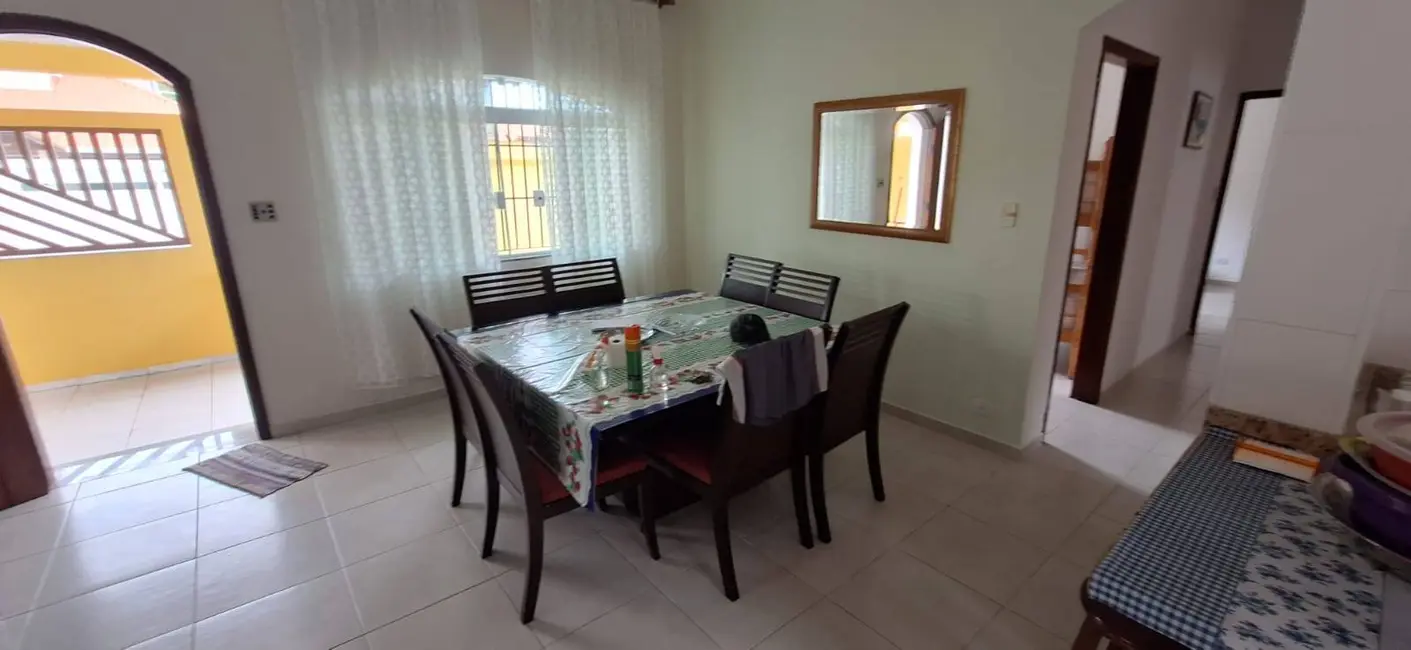 Casa com 3 quartos à venda, 140m2 em Peruibe - SP - imagem 8 Foto 8 de Casa com 3 quartos à venda, 140m2 em Peruibe - SP