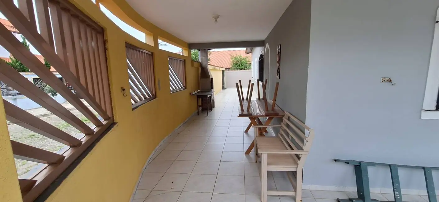 Casa com 3 quartos à venda, 140m2 em Peruibe - SP - imagem 5 Foto 5 de Casa com 3 quartos à venda, 140m2 em Peruibe - SP