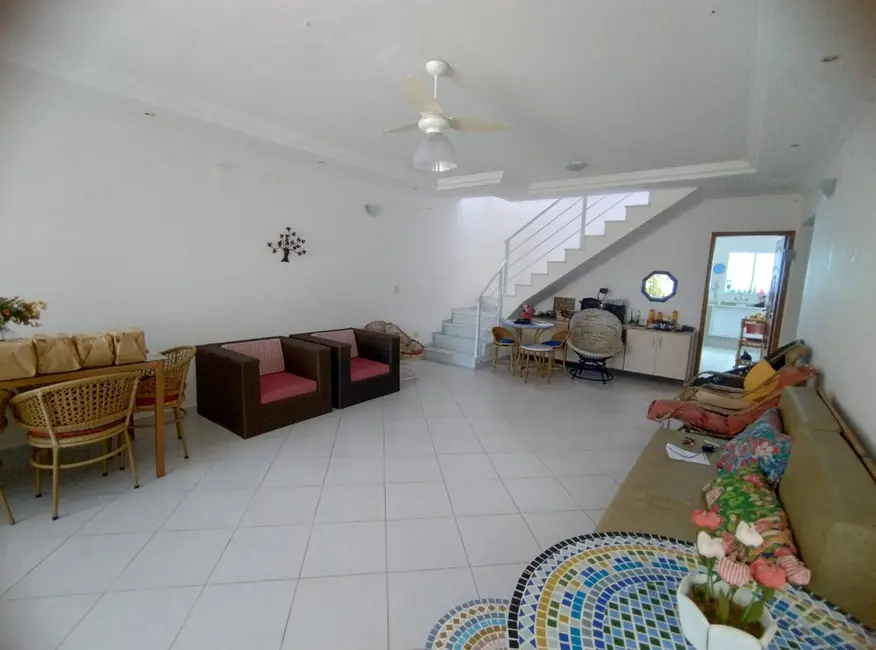 Casa com 4 quartos à venda, 265m2 em Peruibe - SP - imagem 3 Foto 3 de Casa com 4 quartos à venda, 265m2 em Peruibe - SP