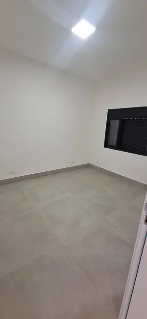 Foto 16 de Casa à venda em Peruibe - SP