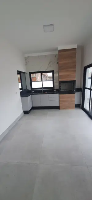 Casa à venda em Peruibe - SP - imagem 6 Foto 6 de Casa à venda em Peruibe - SP