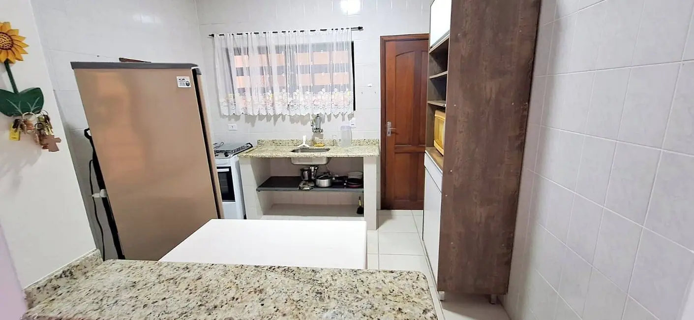 Foto 5 de Casa com 3 quartos à venda, 122m2 em Peruibe - SP