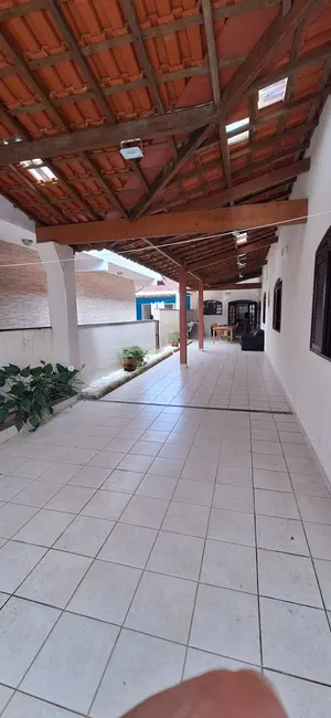 Casa com 5 quartos à venda, 295m2 em Peruibe - SP - imagem 5 Foto 5 de Casa com 5 quartos à venda, 295m2 em Peruibe - SP