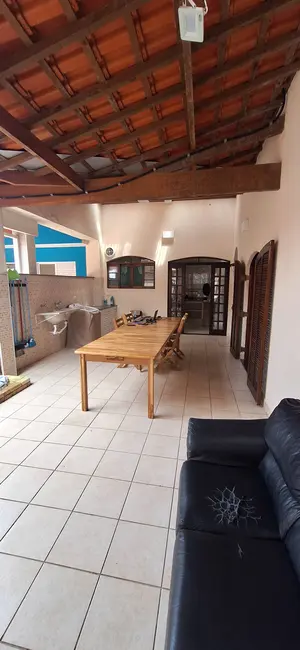 Casa com 5 quartos à venda, 295m2 em Peruibe - SP - imagem 6 Foto 6 de Casa com 5 quartos à venda, 295m2 em Peruibe - SP
