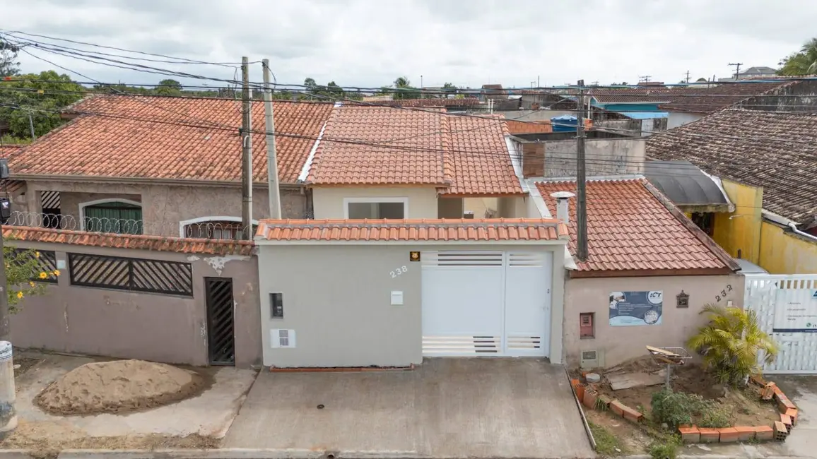 Foto 1 de Casa com 3 quartos à venda, 87m2 em Peruibe - SP