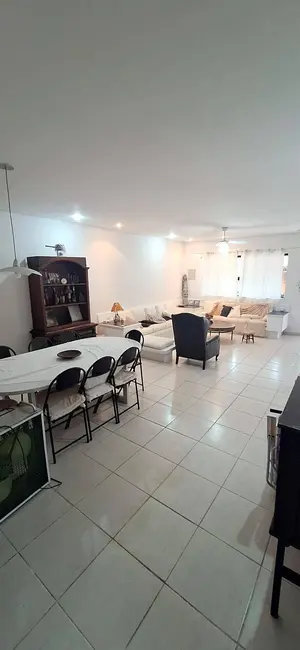 Casa com 3 quartos à venda, 141m2 em Peruibe - SP - imagem 6 Foto 6 de Casa com 3 quartos à venda, 141m2 em Peruibe - SP