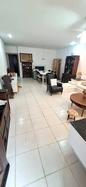 Casa com 3 quartos à venda, 141m2 em Peruibe - SP - imagem 4 Foto 4 de Casa com 3 quartos à venda, 141m2 em Peruibe - SP