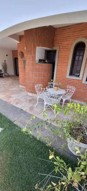 Foto 2 de Casa com 4 quartos à venda, 208m2 em Peruibe - SP