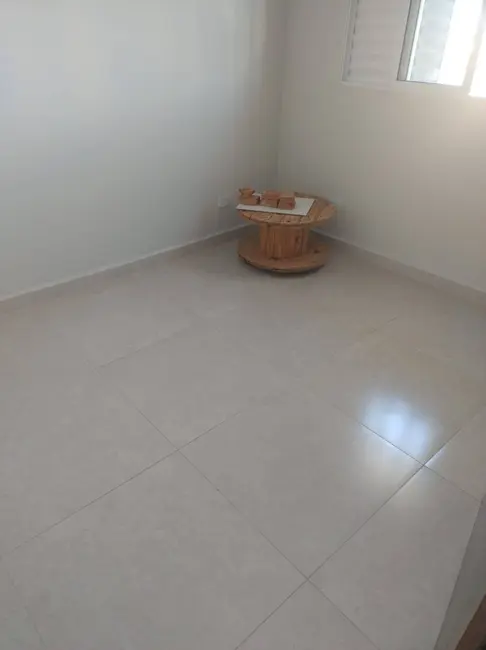 Apartamento com 2 quartos para alugar, 50m2 em Peruibe - SP - imagem 5 Foto 5 de Apartamento com 2 quartos para alugar, 50m2 em Peruibe - SP