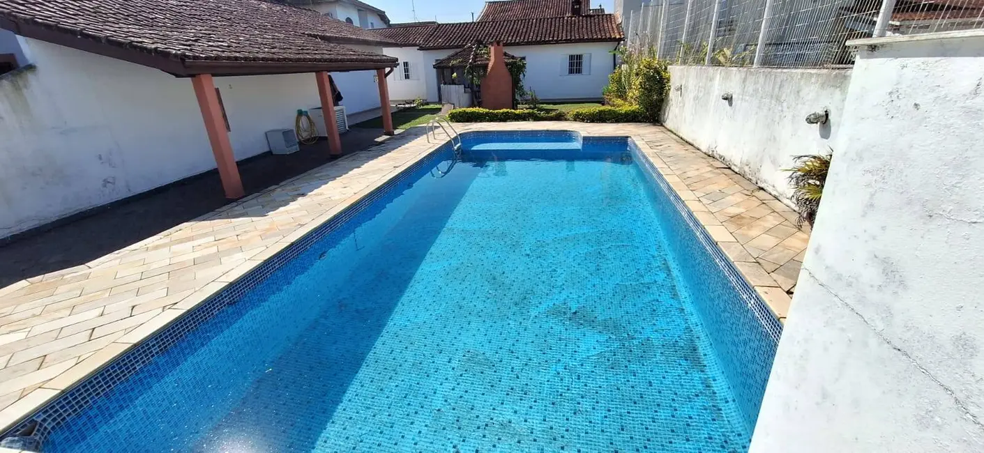 Casa com 4 quartos à venda, 172m2 em Peruibe - SP - imagem 1 Foto 1 de Casa com 4 quartos à venda, 172m2 em Peruibe - SP