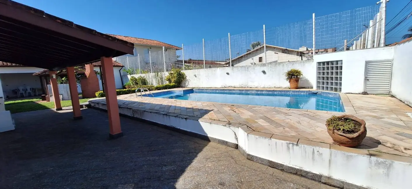 Casa com 4 quartos à venda, 172m2 em Peruibe - SP - imagem 5 Foto 5 de Casa com 4 quartos à venda, 172m2 em Peruibe - SP