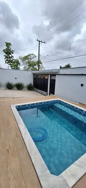 Casa com 3 quartos à venda, 135m2 em Peruibe - SP - imagem 2 Foto 2 de Casa com 3 quartos à venda, 135m2 em Peruibe - SP