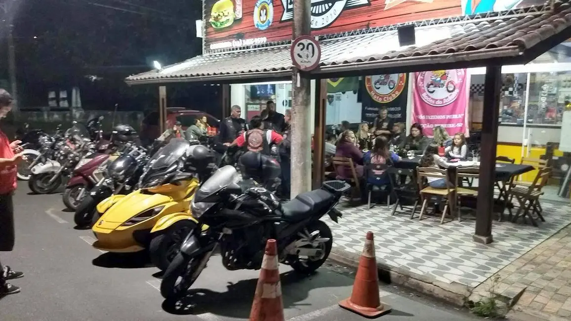 Sala Comercial à venda e para alugar em Centro, Peruibe - SP - imagem 5 Foto 5 de Sala Comercial à venda e para alugar em Centro, Peruibe - SP