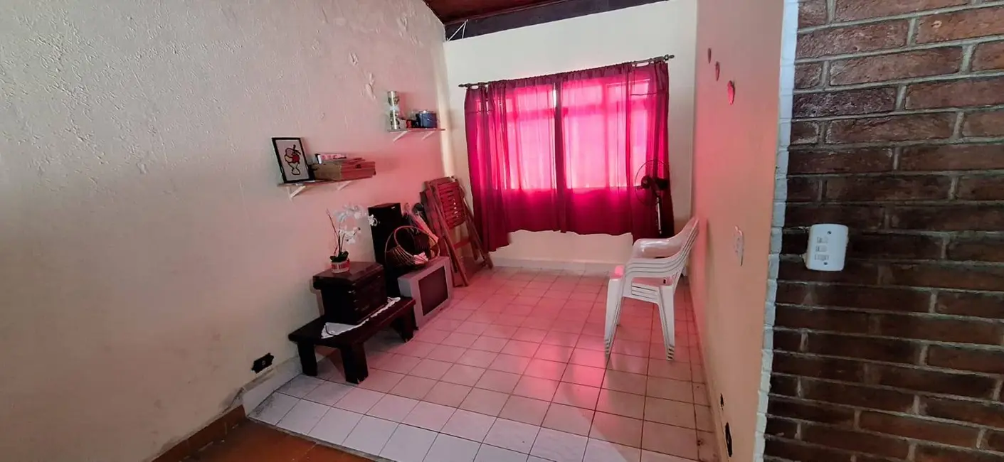 Casa com 3 quartos à venda, 208m2 em Peruibe - SP - imagem 5 Foto 5 de Casa com 3 quartos à venda, 208m2 em Peruibe - SP