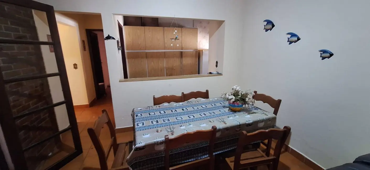 Casa com 3 quartos à venda, 208m2 em Peruibe - SP - imagem 6 Foto 6 de Casa com 3 quartos à venda, 208m2 em Peruibe - SP