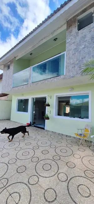 Foto 4 de Casa com 5 quartos à venda, 205m2 em Peruibe - SP