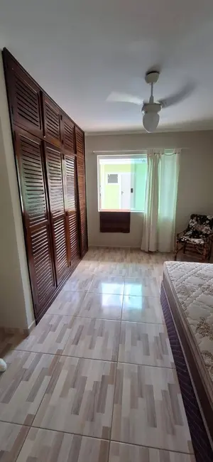 Foto 9 de Casa com 5 quartos à venda, 205m2 em Peruibe - SP
