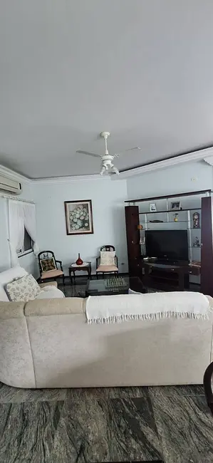 Foto 8 de Casa com 3 quartos à venda, 349m2 em Peruibe - SP