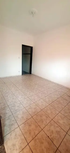 Foto 4 de Casa com 2 quartos para alugar, 93m2 em Peruibe - SP