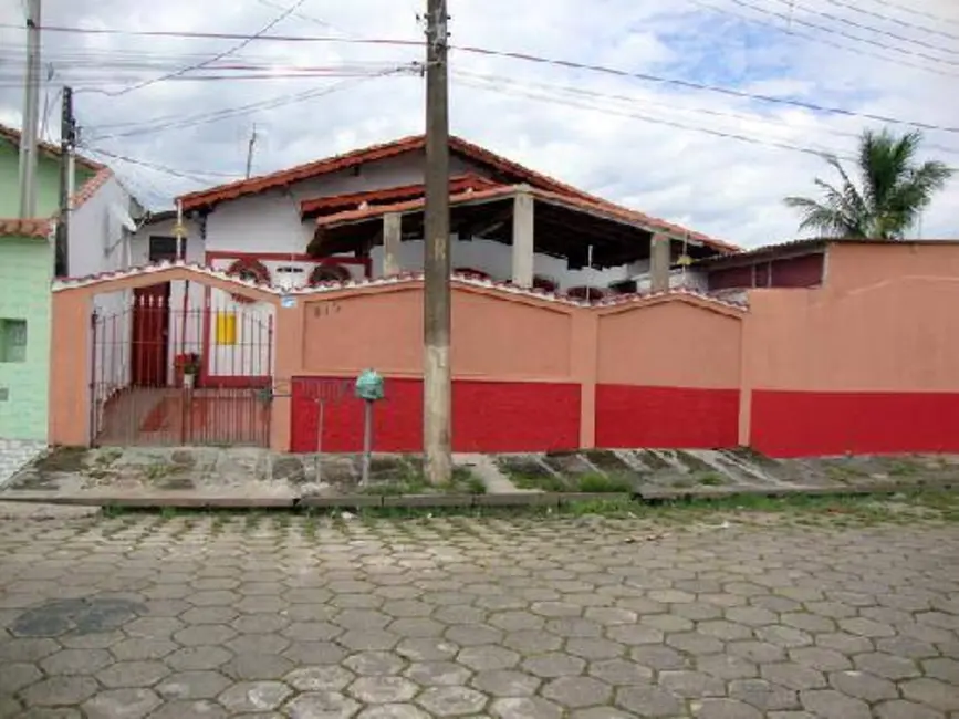 Foto 1 de Casa com 5 quartos à venda, 250m2 em Peruibe - SP