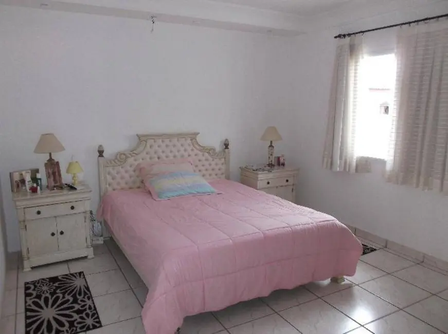 Casa à venda em Peruibe - SP - imagem 8 Foto 8 de Casa à venda em Peruibe - SP