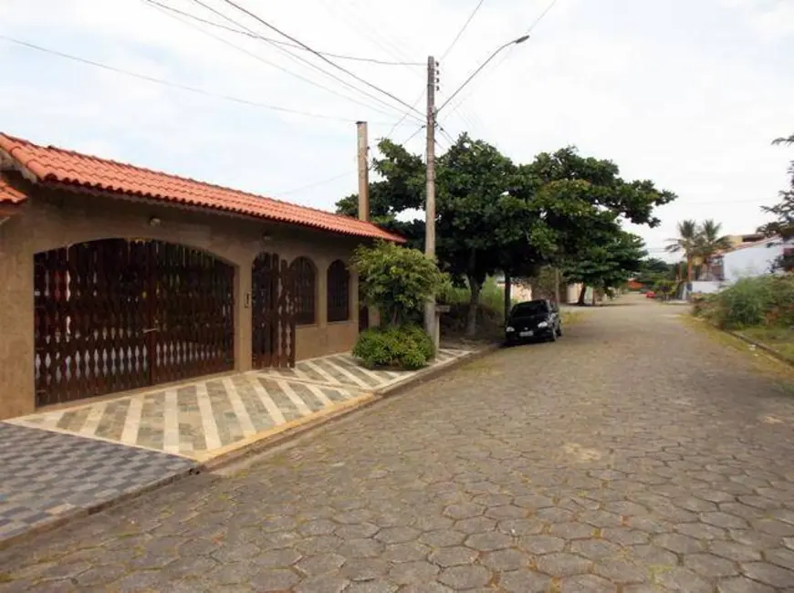 Foto 2 de Casa com 3 quartos à venda em Peruibe - SP