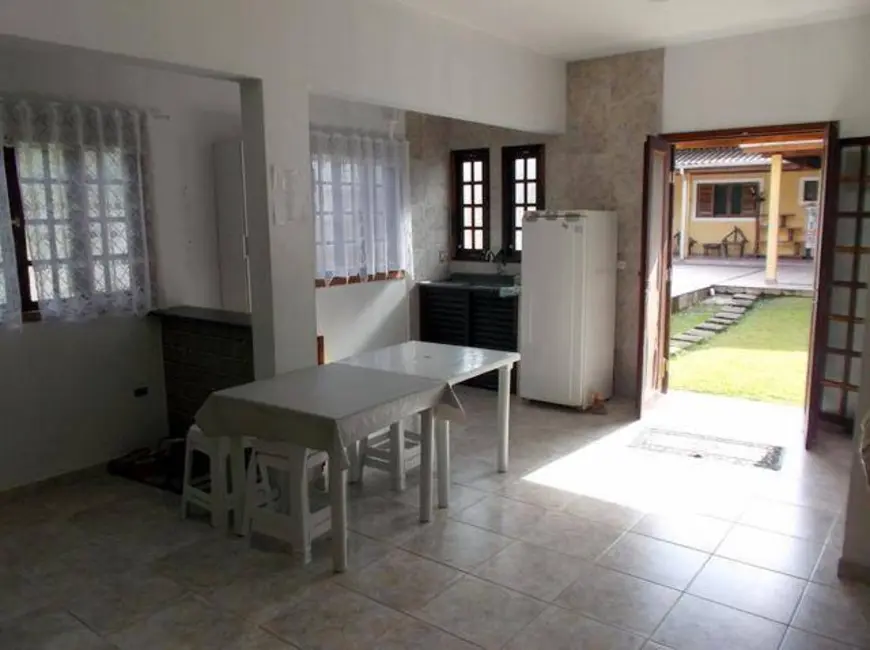 Chácara com 4 quartos à venda, 1000m2 em Peruibe - SP - imagem 5 Foto 5 de Chácara com 4 quartos à venda, 1000m2 em Peruibe - SP