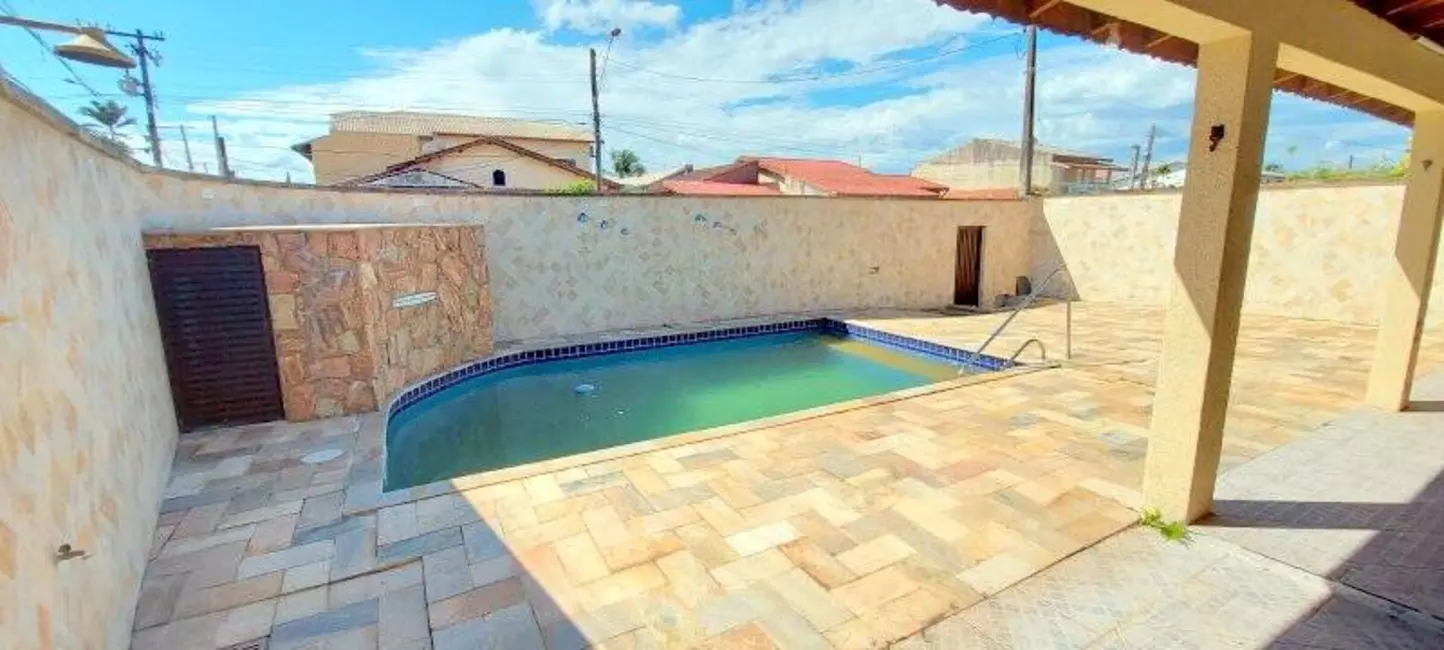 Casa com 5 quartos à venda, 267m2 em Peruibe - SP - imagem 4 Foto 4 de Casa com 5 quartos à venda, 267m2 em Peruibe - SP