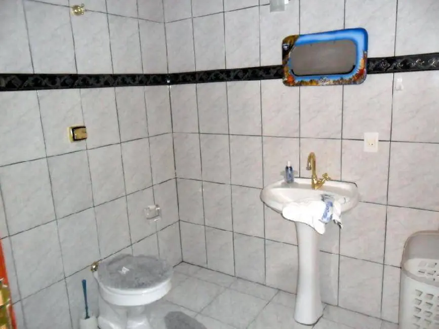 Sobrado com 5 quartos à venda em Peruibe - SP - imagem 7 Foto 7 de Sobrado com 5 quartos à venda em Peruibe - SP