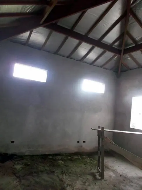 Casa com 5 quartos à venda em Peruibe - SP - imagem 8 Foto 8 de Casa com 5 quartos à venda em Peruibe - SP