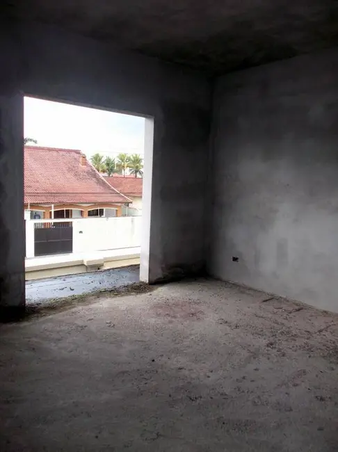 Casa com 5 quartos à venda em Peruibe - SP - imagem 6 Foto 6 de Casa com 5 quartos à venda em Peruibe - SP