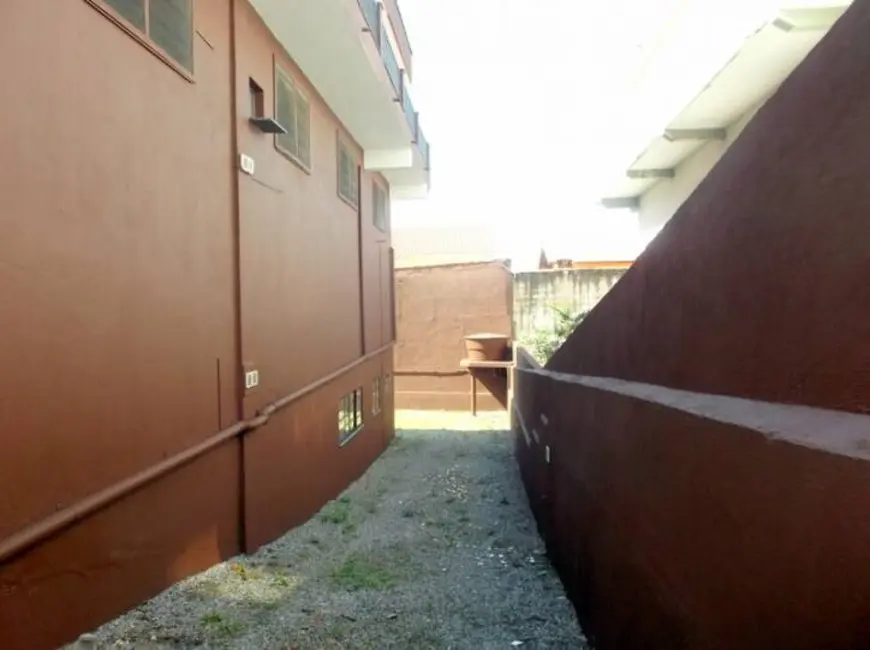 Foto 19 de Apartamento à venda em Peruibe - SP