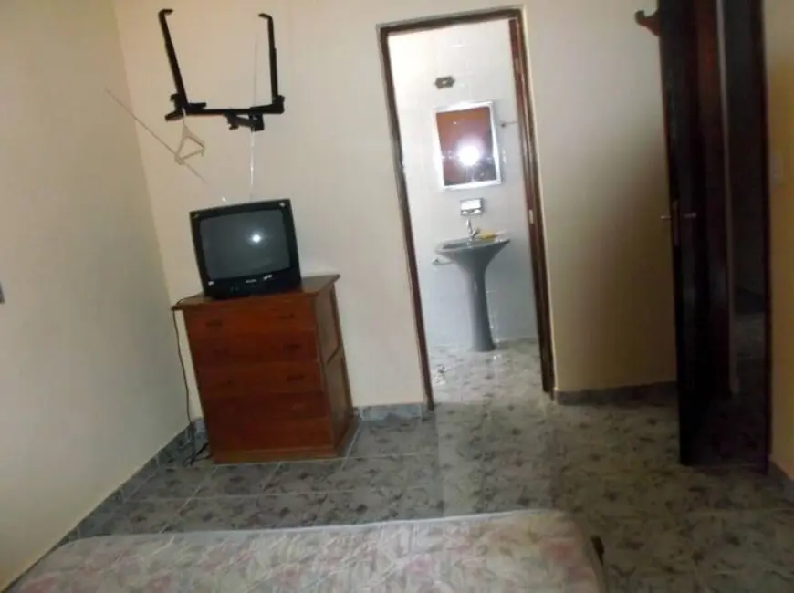Casa com 3 quartos à venda em Peruibe - SP - imagem 8 Foto 8 de Casa com 3 quartos à venda em Peruibe - SP