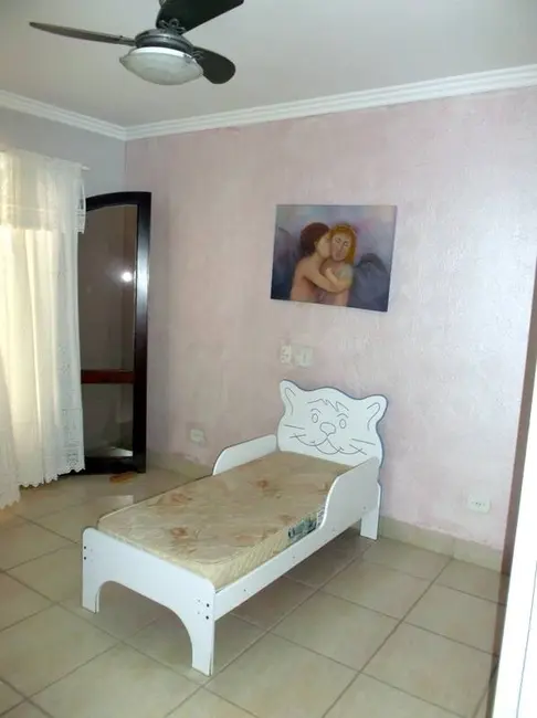 Casa com 5 quartos à venda em Peruibe - SP - imagem 7 Foto 7 de Casa com 5 quartos à venda em Peruibe - SP