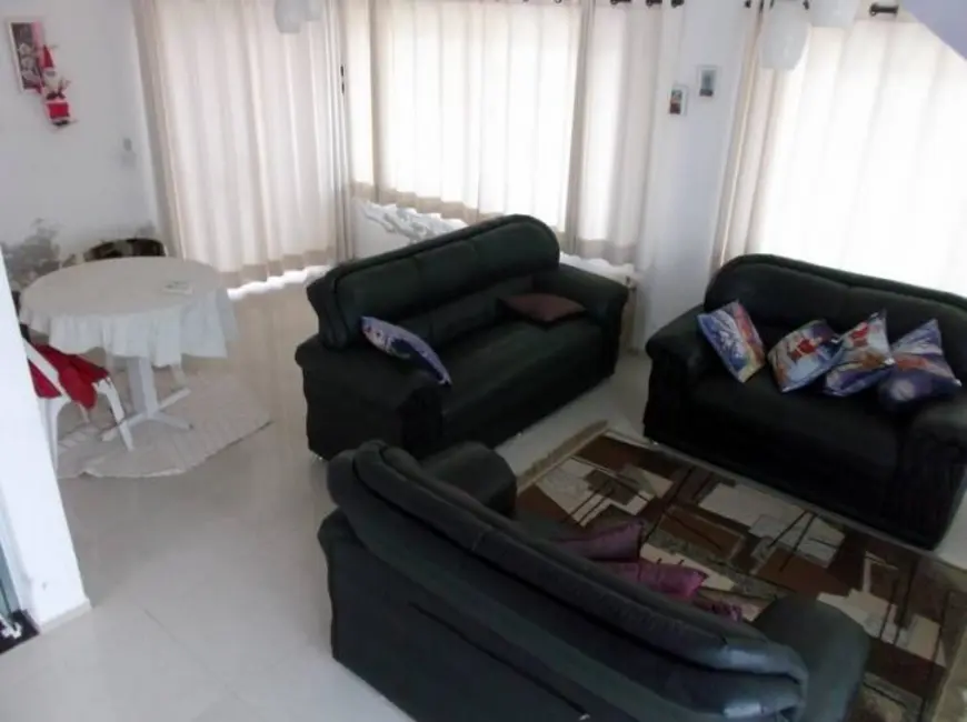 Casa com 4 quartos à venda, 360m2 em Peruibe - SP - imagem 7 Foto 7 de Casa com 4 quartos à venda, 360m2 em Peruibe - SP
