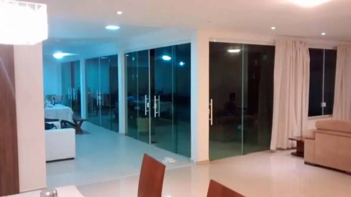 Casa com 4 quartos à venda, 600002m2 em Peruibe - SP - imagem 4 Foto 4 de Casa com 4 quartos à venda, 600002m2 em Peruibe - SP