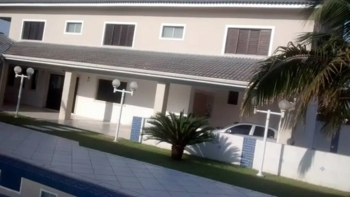 Casa com 5 quartos à venda, 800m2 em Peruibe - SP - imagem 1 Foto 1 de Casa com 5 quartos à venda, 800m2 em Peruibe - SP