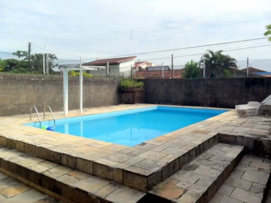 Casa com 3 quartos à venda, 533m2 em Peruibe - SP - imagem 7 Foto 7 de Casa com 3 quartos à venda, 533m2 em Peruibe - SP