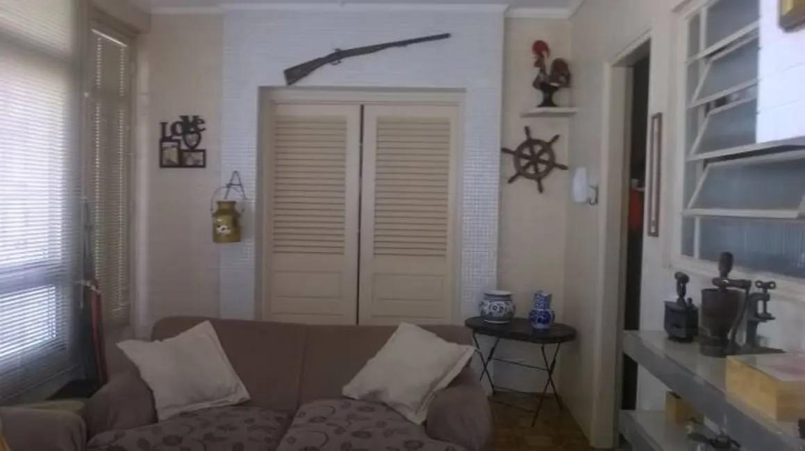 Foto 10 de Apartamento à venda em Ponta da Praia, Santos - SP