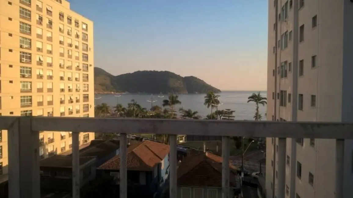 Foto 3 de Apartamento à venda em Ponta da Praia, Santos - SP