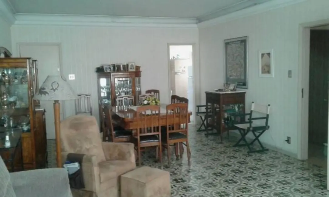 Foto 8 de Apartamento à venda em Ponta da Praia, Santos - SP